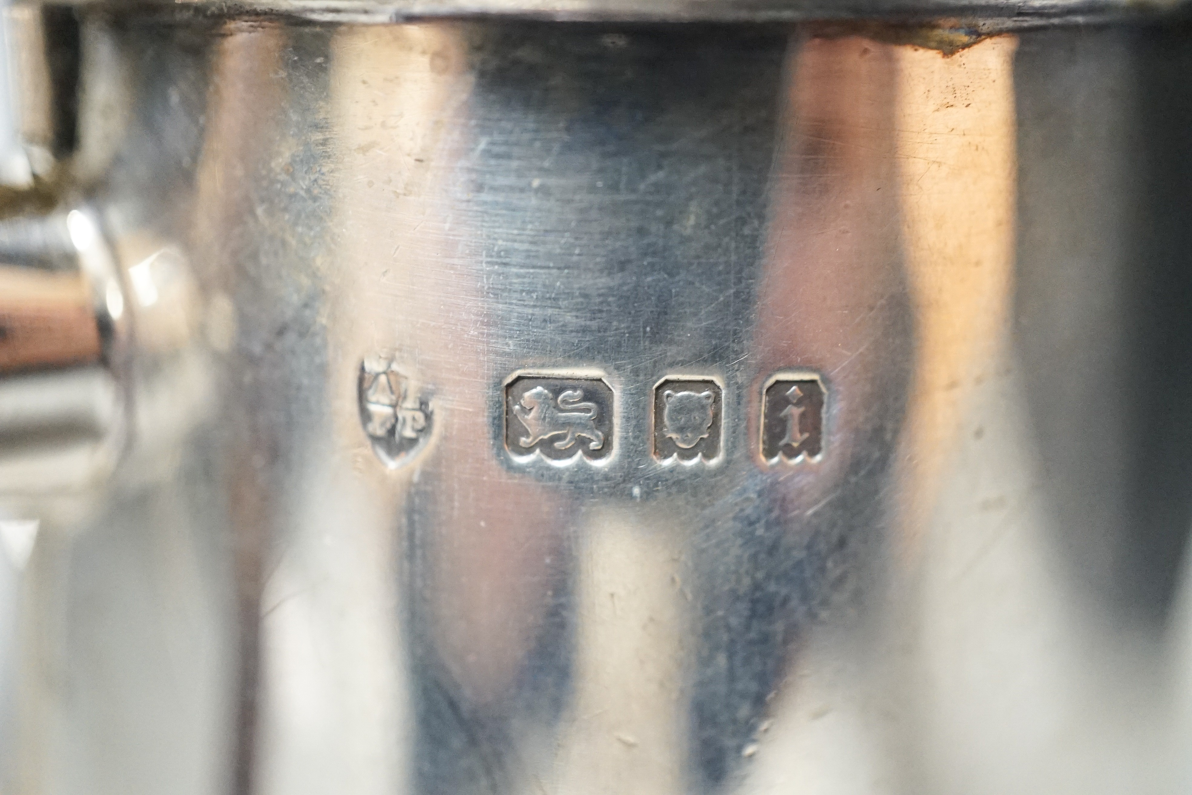A George V cafe au lait pair, by Tessiers Ltd, London, 1924, engraved with Rifle Brigade crest, height 19.4cm, gross 33oz.